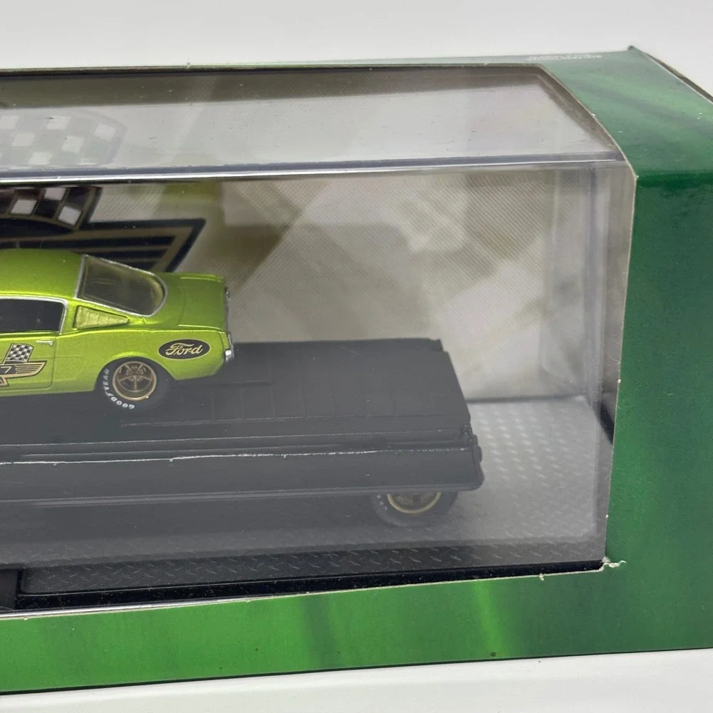 M2 Hauler 1966 Ford C-950 Truck & 1966 Ford Mustang Fastback Lime Green